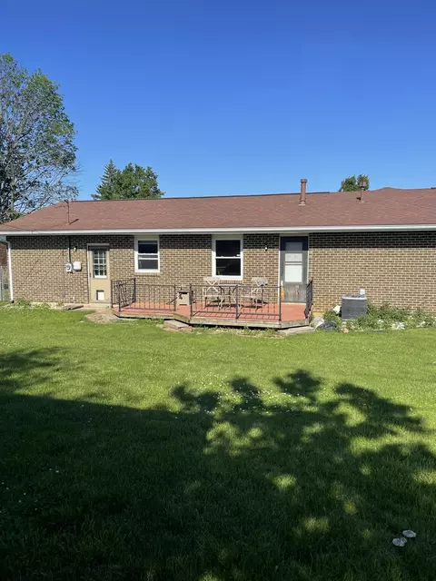 Exterior - 5427 Richmoor Rd, Springfield, OH 45503 photo 7 of 13