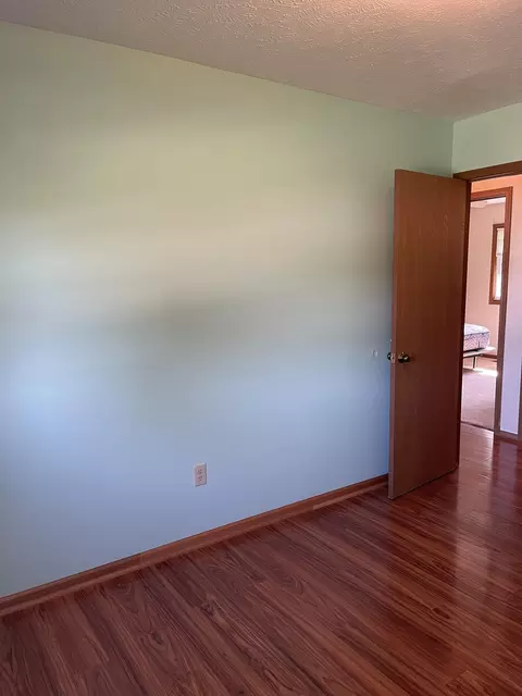 Bedroom - 5427 Richmoor Rd, Springfield, OH 45503 photo 2 of 8