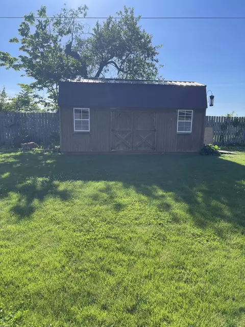 Exterior - 5427 Richmoor Rd, Springfield, OH 45503 photo 12 of 13