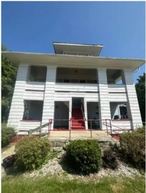 204 W Johnny Lytle Ave, Springfield, OH 45506