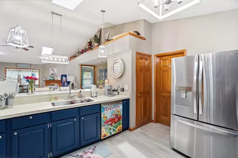 Kitchen - 1912 Wedgewood Cir, Springfield, OH 45503 photo 3 of 3