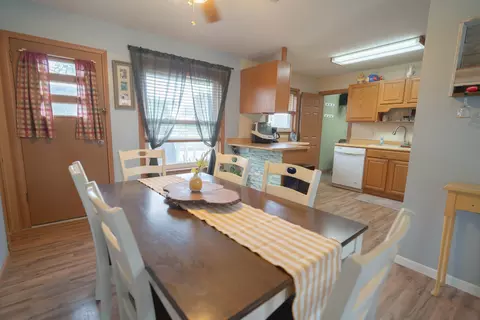 Dining - 308 Stewart Dr, Sidney, OH 45365 photo 2 of 2