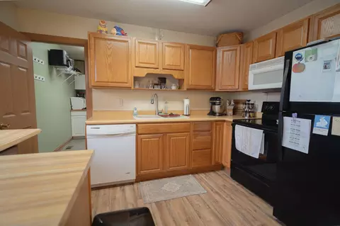 Kitchen - 308 Stewart Dr, Sidney, OH 45365 photo 2 of 2