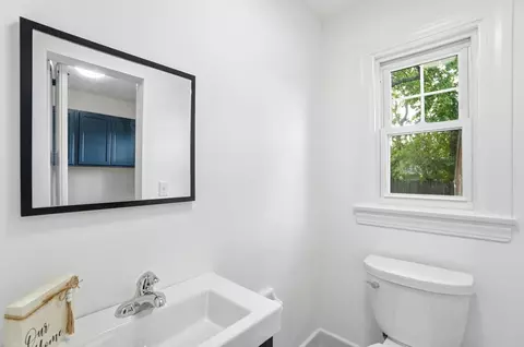 Bath - 1707 Longview Dr, Springfield, OH 45504 photo 1 of 5