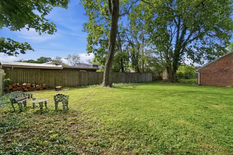 Exterior - 1707 Longview Dr, Springfield, OH 45504 photo 11 of 14