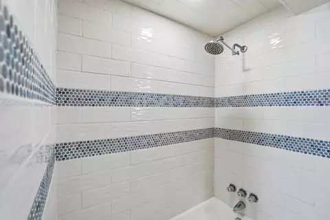 Bath - 1707 Longview Dr, Springfield, OH 45504 photo 5 of 5