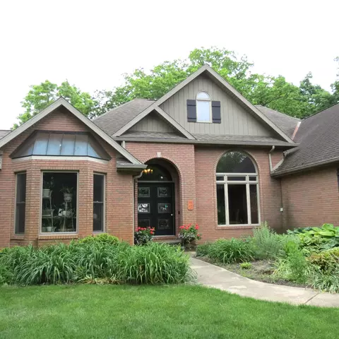 Exterior - 10900 Scott Rd, Sidney, OH 45365 photo 3 of 16