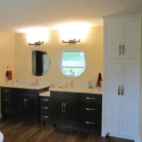 Bath - 10900 Scott Rd, Sidney, OH 45365 photo 1 of 6