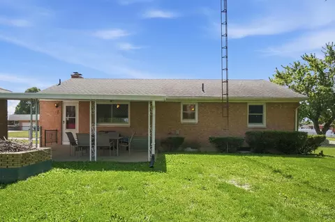 Exterior - 4267 Helena Dr, Springfield, OH 45503 photo 4 of 10