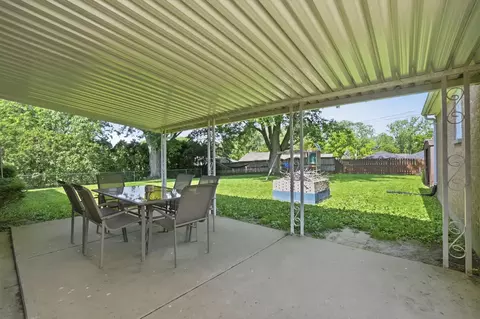 Exterior - 4267 Helena Dr, Springfield, OH 45503 photo 9 of 10