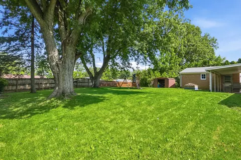 Exterior - 4267 Helena Dr, Springfield, OH 45503 photo 7 of 10