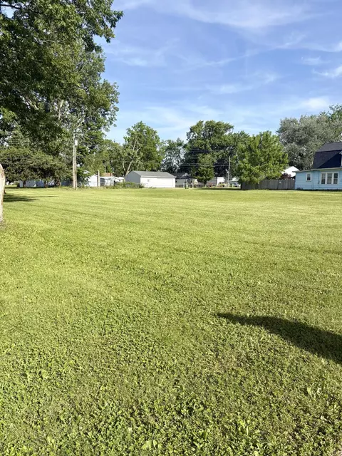 337 S Wilson Ave, Sidney, OH 45365 photo 2