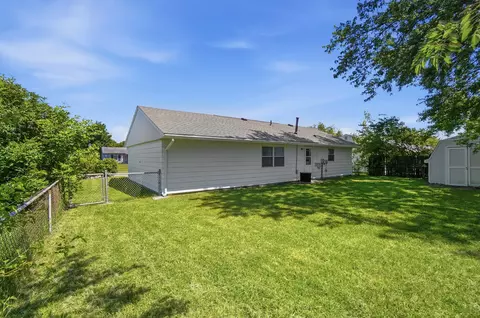 Exterior - 3151 Vineyard St, Springfield, OH 45503 photo 4 of 11