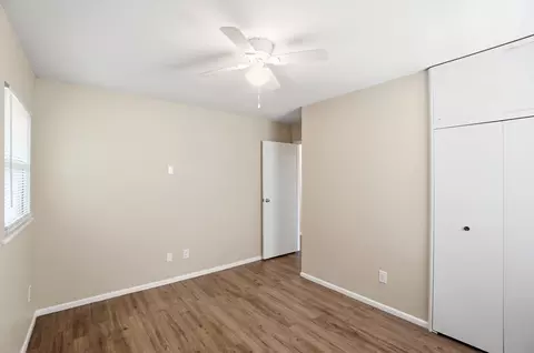 Bedroom - 3151 Vineyard St, Springfield, OH 45503 photo 3 of 9