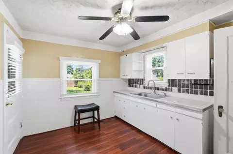 Kitchen - 404 Rosewood Ave, Springfield, OH 45506 photo 1 of 2