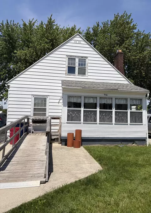 958 E Spring St, Saint Marys, OH 45885