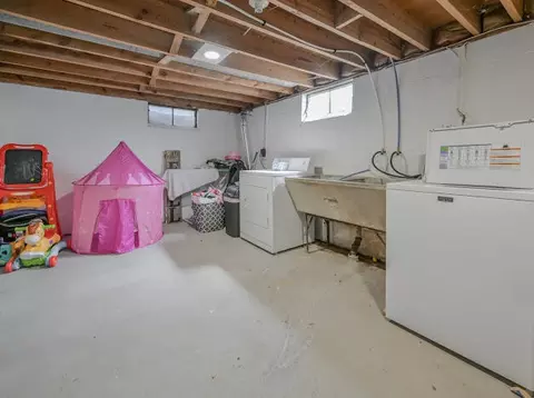 Other - 2606 Cavins Dr, Springfield, OH 45503 photo 4 of 8
