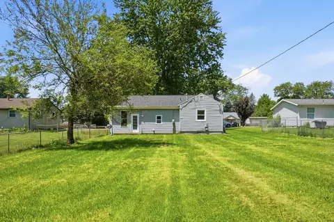 Exterior - 316 Hickory Dr, Springfield, OH 45503 photo 6 of 8