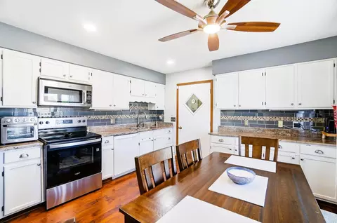 Kitchen - 1143 Armsgate Rd, Springfield, OH 45503 photo 3 of 6