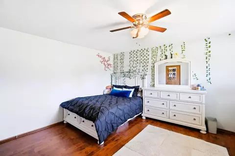 Bedroom - 1143 Armsgate Rd, Springfield, OH 45503 photo 4 of 5