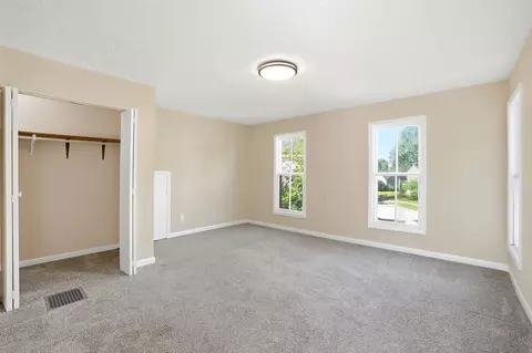 Bedroom - 1018 Cypress St, Springfield, OH 45505 photo 1 of 5