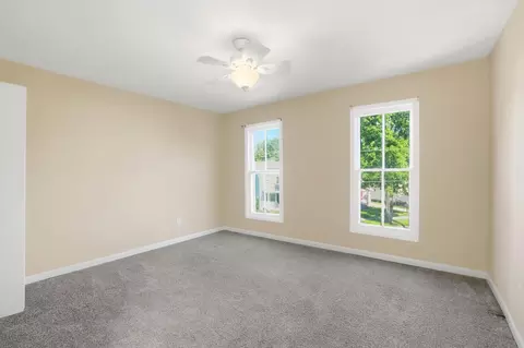 Bedroom - 1018 Cypress St, Springfield, OH 45505 photo 4 of 5