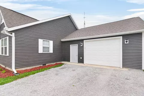 Exterior - 229 W Miami St, De Graff, OH 43318 photo 4 of 4