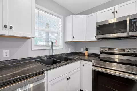 Kitchen - 229 W Miami St, De Graff, OH 43318 photo 3 of 4