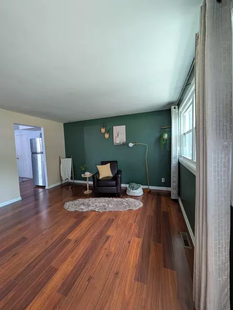 Living - 1819 Robert Pl, Sidney, OH 45365 photo 1 of 5