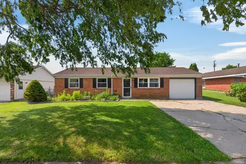 Exterior - 1819 Robert Pl, Sidney, OH 45365 photo 2 of 9