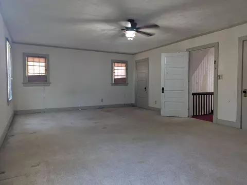 Bedroom - 129 Hampton Pl, Springfield, OH 45504 photo 5 of 5