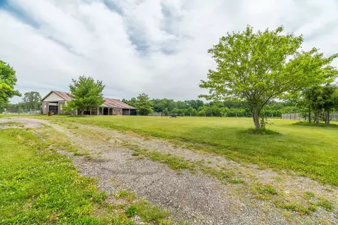 Exterior - 7455 Wright-moyer Rd, Sidney, OH 45365 photo 9 of 14