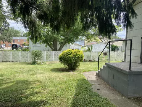 Exterior - 417 E Poplar St, Sidney, OH 45365 photo 1 of 7