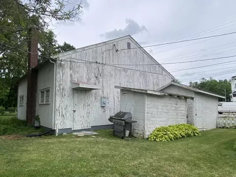 Exterior - 417 E Poplar St, Sidney, OH 45365 photo 4 of 7
