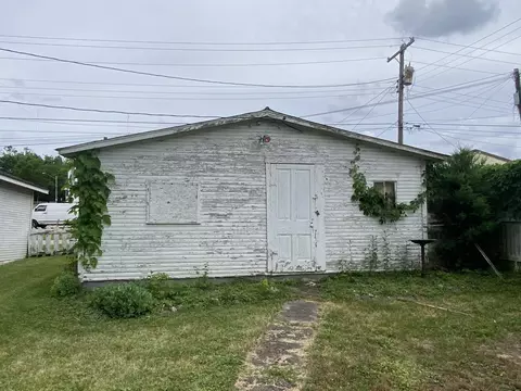 Exterior - 417 E Poplar St, Sidney, OH 45365 photo 3 of 7