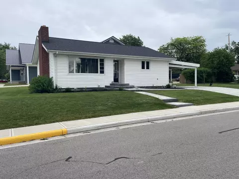 308 N Sycamore St, Botkins, OH 45306