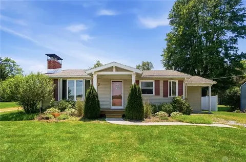 2164 E 4th St, Lima, OH 45804