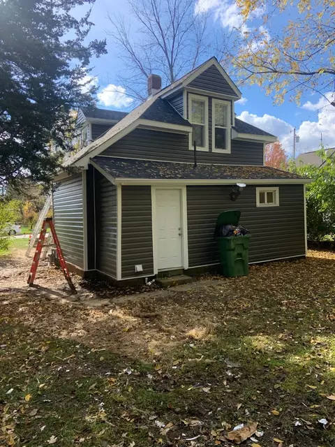 Exterior - 912 Park St, Sidney, OH 45365 photo 2 of 3
