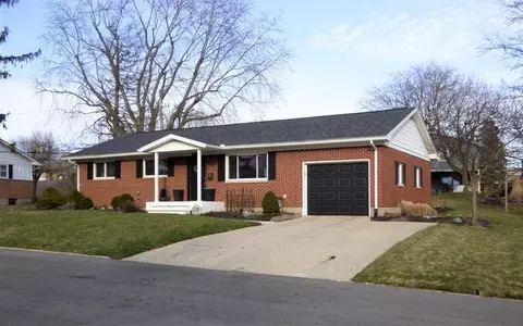 528 Brookwood Dr, Bellefontaine, OH 43311