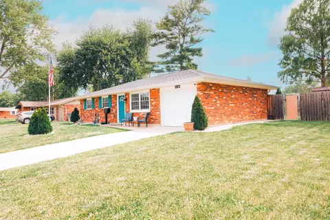 1141 Lee Rd, Troy, OH 45373