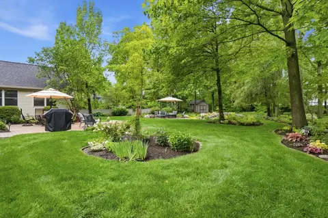 Exterior - 2005 Audubon Park Dr, Springfield, OH 45504 photo 6 of 23