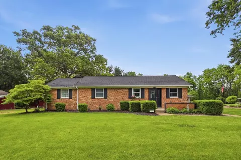 2608 Craig Rd, Springfield, OH 45502