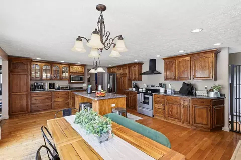 Kitchen - 2608 Craig Rd, Springfield, OH 45502 photo 8 of 8