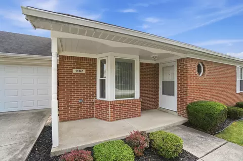 Exterior - 1167 Old Farm Ln, Springfield, OH 45503 photo 3 of 8