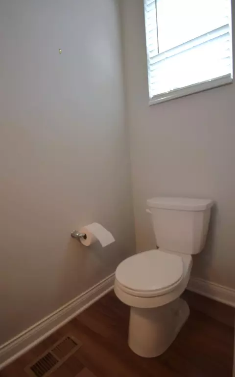 Bath - 43 Mill Run Pl, Springfield, OH 45502 photo 3 of 3