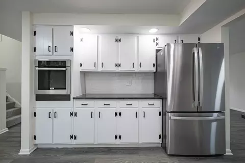 Kitchen - 1922 Old Coach Rd, Springfield, OH 45505 photo 3 of 6