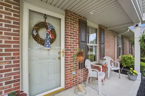 Exterior - 4818 Cornell St, Springfield, OH 45503 photo 2 of 3