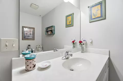 Bath - 4818 Cornell St, Springfield, OH 45503 photo 2 of 2