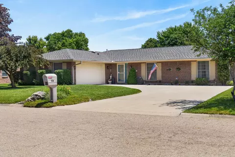 3131 Magnolia Dr, Troy, OH 45373