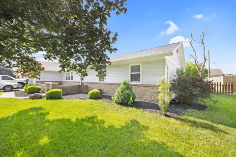 213 West St, Jackson Center, OH 45334